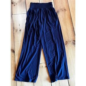 UEU Womens wide leg pull on comfy pants. Cozy. Yoga. loose.stretchy waist. Small